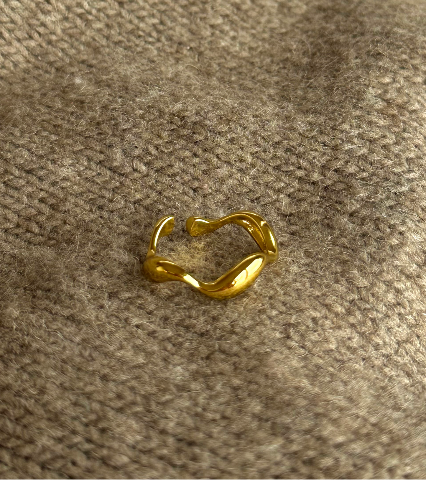 Wave ring